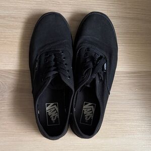 Vans Women’s Black Sneakers